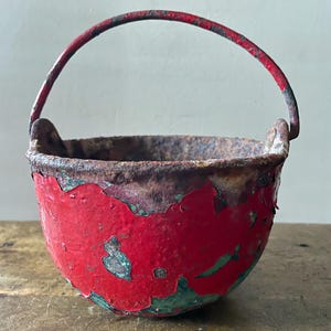 Antique Cast Iron Pot