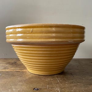 McCoy Pottery Beehive Bowl Yellow