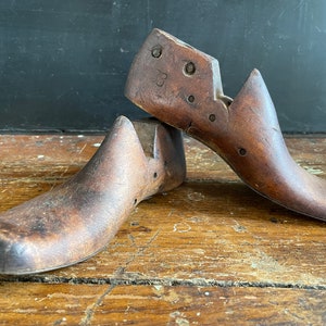 Vintage Children’s Shoe Forms Set