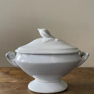 Antique Ironstone Sauce Tureen J & G Meakin