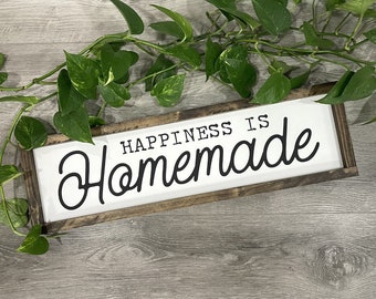 Happiness is Homemade - framed, wood sign - rustic - farmhouse - painted lettering - modern - kitchen decor - rectangle - quote