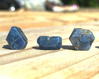 27 Grams Terminated Natural Sapphire Crystals From Madagascar