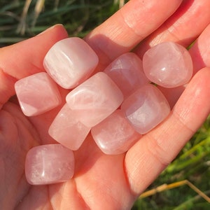 Rose quartz tumbled, pink quartz uk, love stone Rose quartz tumble stone, tumbled lovestone, polished pink quartz, tumblestone pink ship now