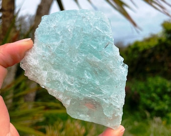 Gorgeous 4\u201d and 2.5\u201d long raw aquamarine chunks and 4 oz. top quality 7 oz