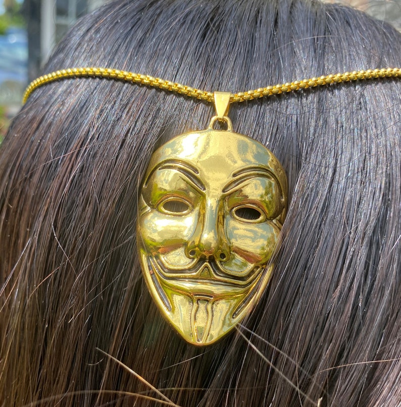Guy Fawkes Mask Gold Vendetta Pendant Uk Guy Fawkes Etsy UK
