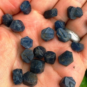 record keeper sapphire, natural sapphire, blue sapphire gemstone rough uncut Stocking stuffer sapphire, real sapphire natural gems blue uk image 2