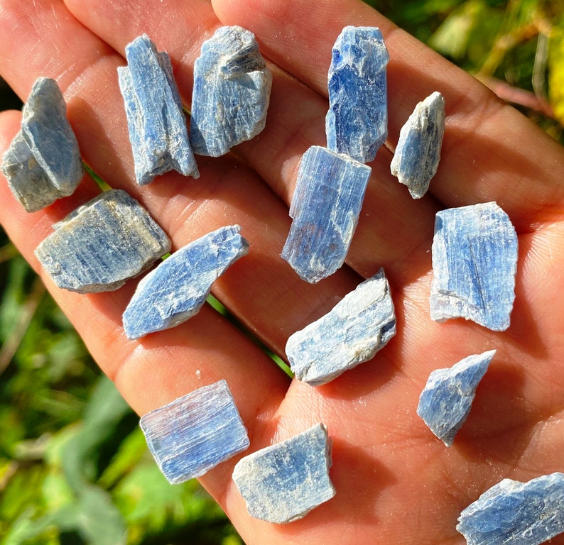 Blue Kyanite X 5 Crystal Confidence Stone Raw Kyanite Healing Etsy UK