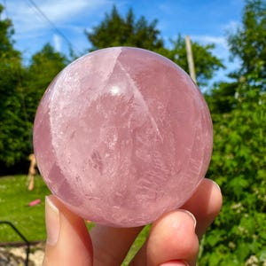 Rosenkvartssfär Självkärlek Kristall Healing Orb rosa kvartssfär älska dig själv stenkristall godis för mig rosa kvartssfärer älva ädelstenskula