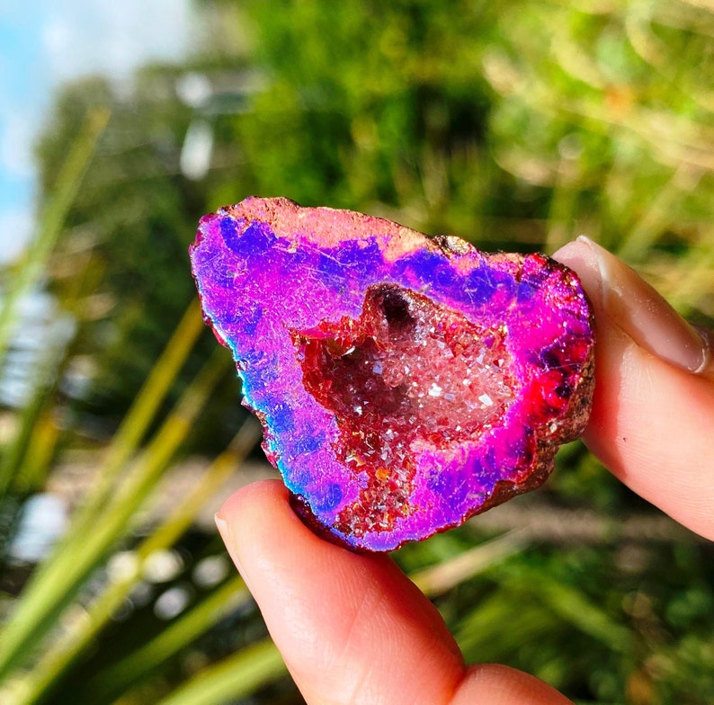 tooth fairy geode, pink mini geode, mini fairy geode, raw crystal geode, indigo child gift, pink geode, unicorn geode, raw crystals elf uk 