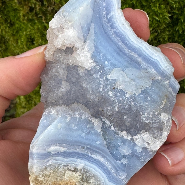 Blå spetsagat 1-5 cm rå kristall grov blå agat bit blå spetsagat druzy laced agater geode blå agat kluster grov sten älva