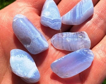 blue lace agate tumble, wedding favor gems, blue crystals gift, tranquillity stone, peace and calm gem, natural blue lace agate tumble in UK