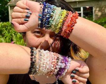 Chip Armband Kristall Chip Armband Edelstein Rock Armband Stretch Armband Schmuck erschwinglich Stein Armband Weihnachten stapelbar Geschenk Armreif