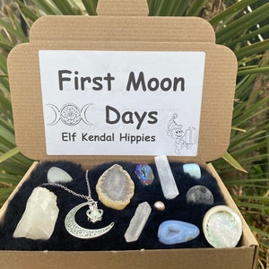 first period crystals, first moon days, healing moonstone, moon day crystal, moon goddess gem, pearl for girl, period gift, hug from elf uk