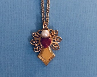 Collar del corazón rojo del ángel guardián #116