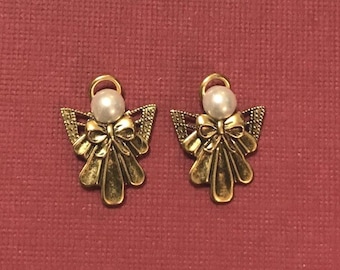 Pendientes de ángel de la guarda: acabado en oro antiguo con perla