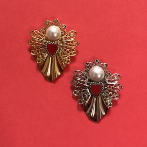 Angel of Love Angel Pin