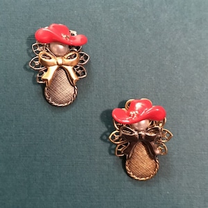 Red Hat Angel Pin #108