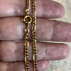 Cadena Figaro fina de oro antiguo