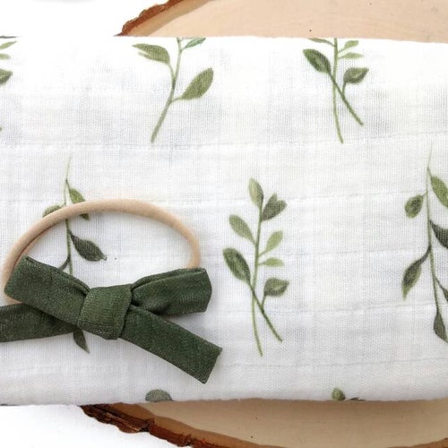Baby Girl Swaddle and Bow Leaves Swaddle Newborn Swaddle Set Etsy