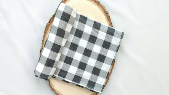 Off-White & Charcoal Gingham Print Muslin Swaddle Off-White & Charcoal Gingham Print Muslin Swaddle