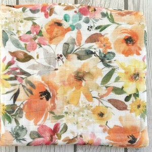 Peach floral blanket Organic muslin swaddle blanket Baby girl swaddle blanket Newborn photo prop Pom pom swaddle blanket Hospital blankets