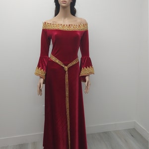 Red Medieval queen dress/costume/cosplay