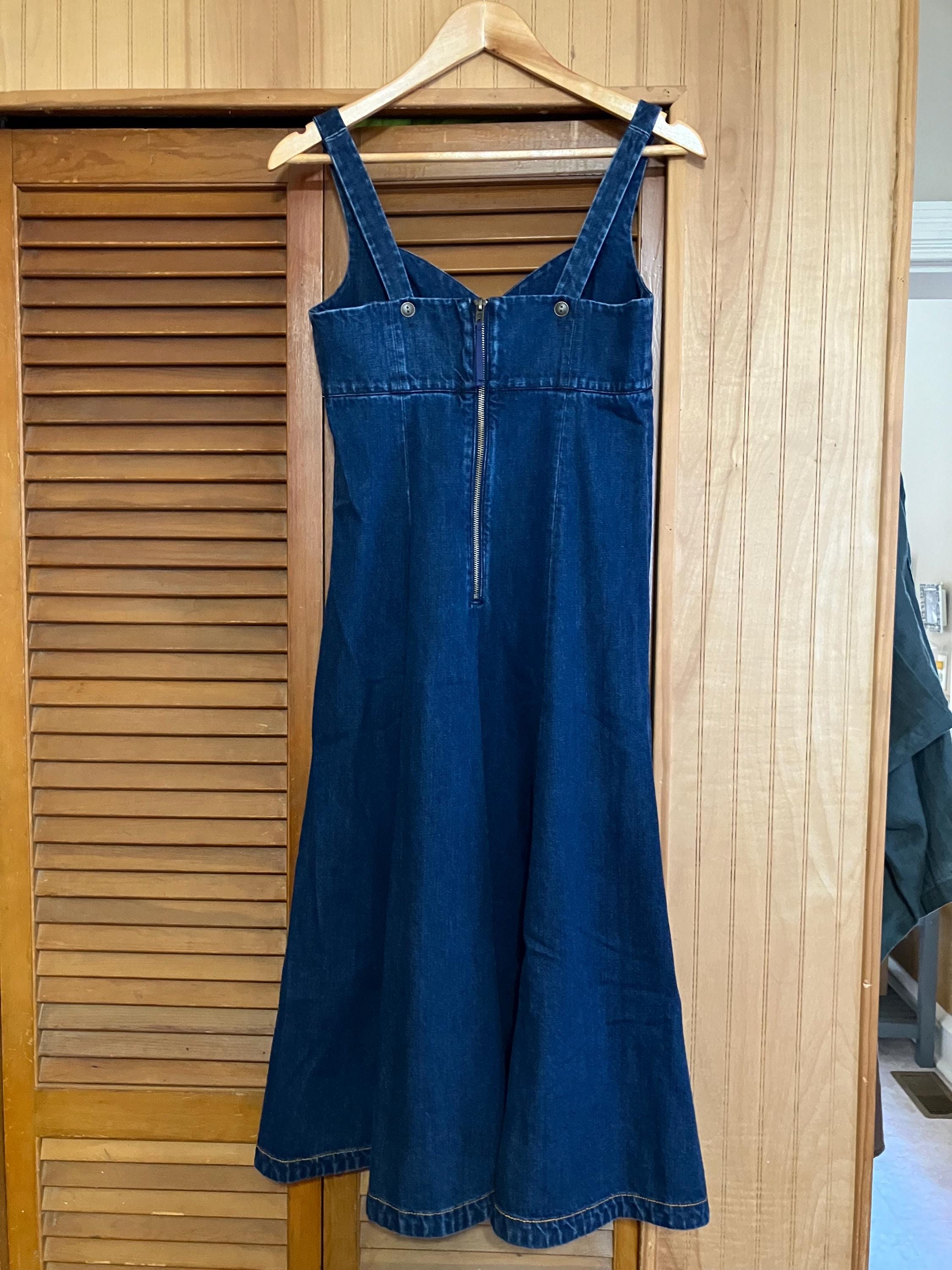 holding horses denim dress Chambray dress You either get it, pair:charmed-satin-bow-heel-white skimming fit with a Color:White Cream Oak