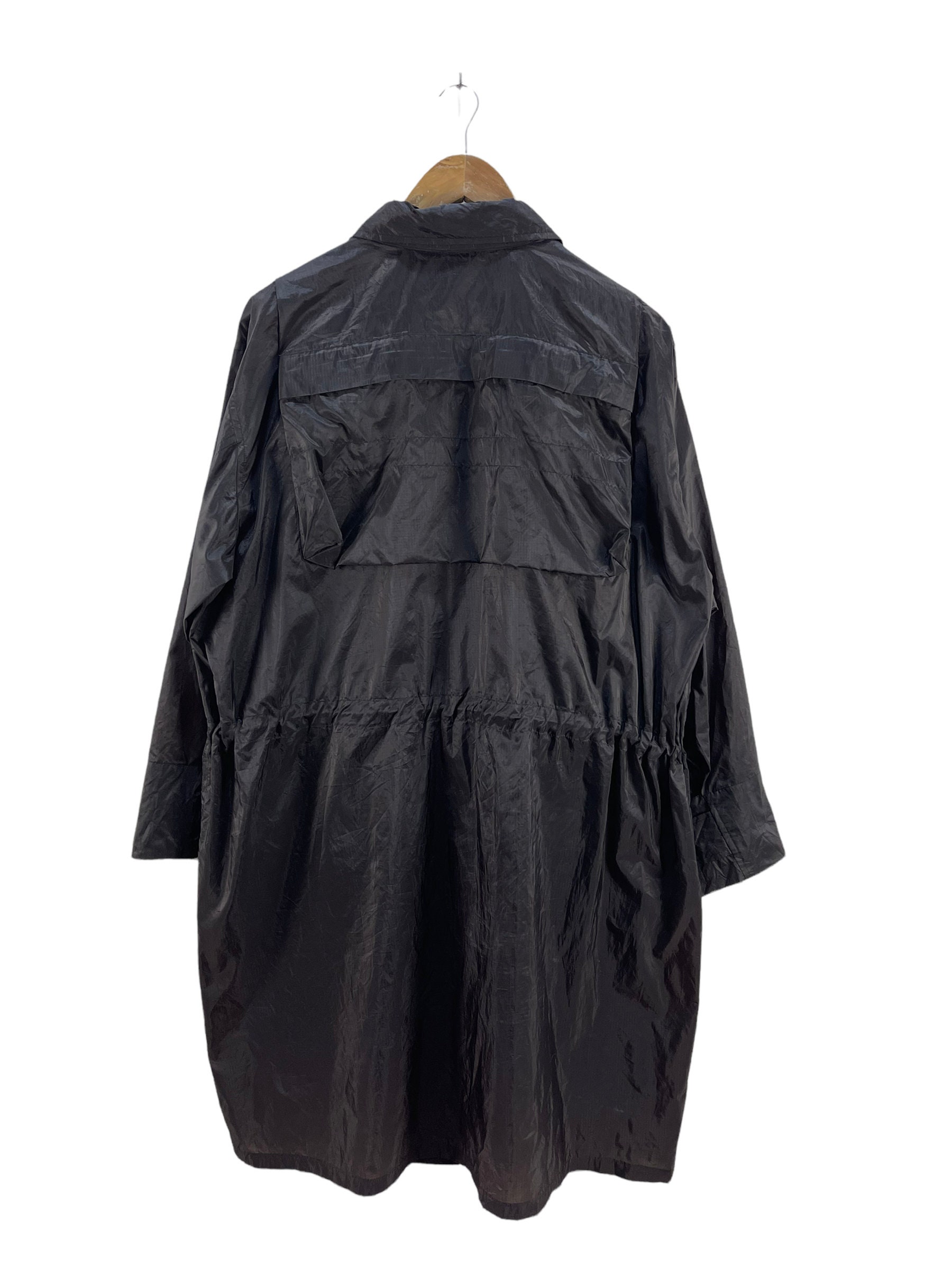 2000’s ISSEY MIYAKE WINDCOAT IMG_1664-min.jpg