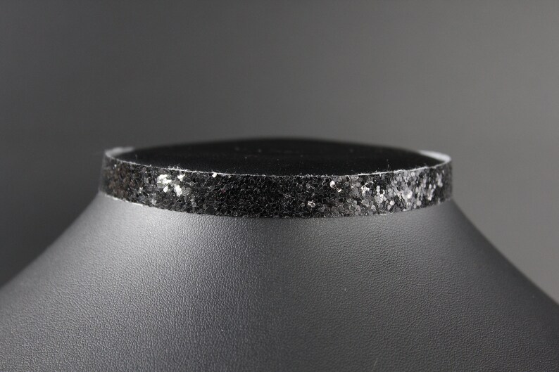 Glam holiday party evening black glitter sparkly choker necklace adjustable for woman for teen sequins short necklace choker for the night