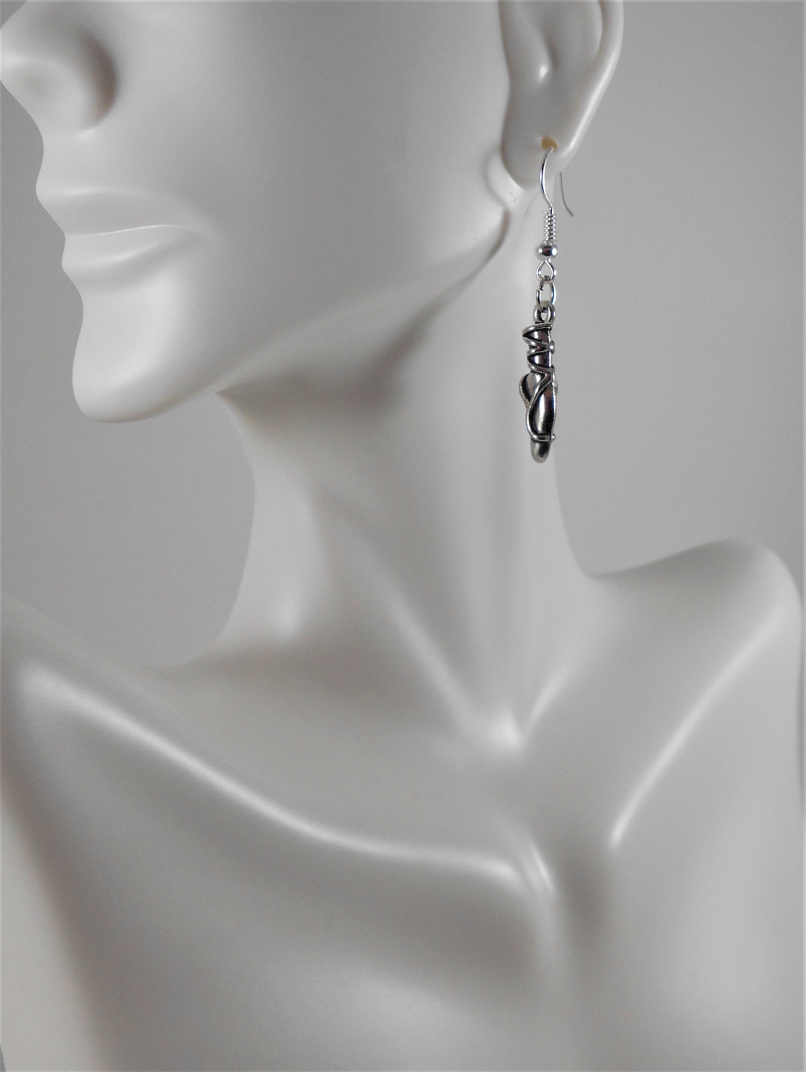 earrings dancing girl gift pointe earrings ballet shoe earrings ballet gift for dancer ballet gift ballerina gift dance jewelry
