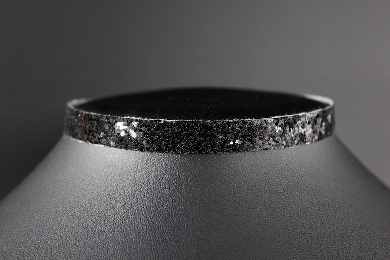 Glam holiday party evening black glitter sparkly choker necklace adjustable for woman for teen sequins short necklace choker for the night