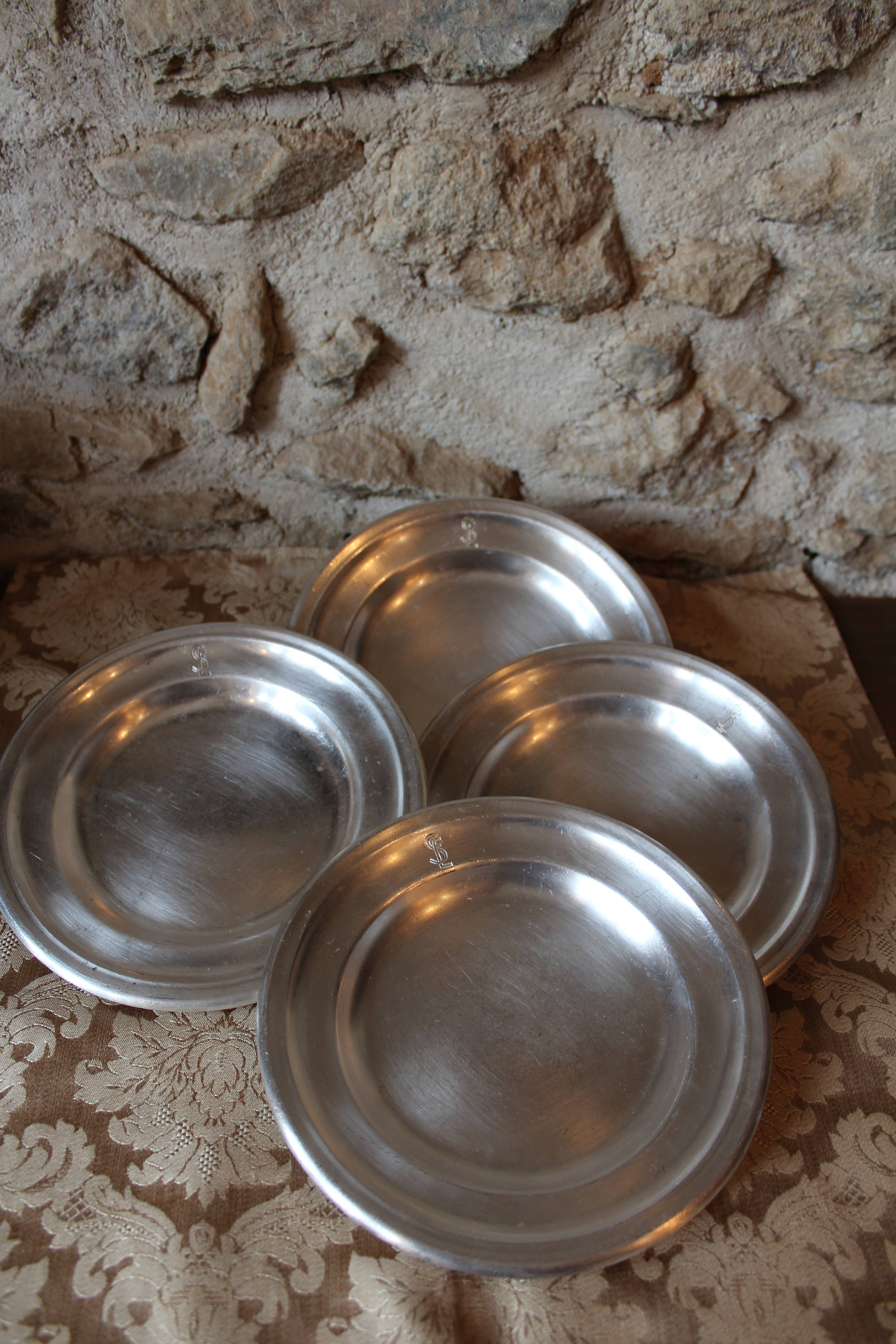Four Gorgeous Français Vintage Silver Plated Dish, Félix Frères Toulouse avec Art Nouveau Monogram