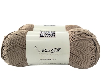 Weiches Baumwollstrickgarn: Leichtes 4-fädiges, helles Creme (2er-Pack, über 200 m/Knäuel)