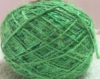 Fil de soie sari recyclé - Vert d'eau (100 grammes)