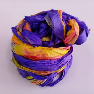 Sari Soie Ruban super encombrant - vert menthe - rubans de soie Sari  - idéal pour les médias mixtes, fabrication de tapis, bijoux