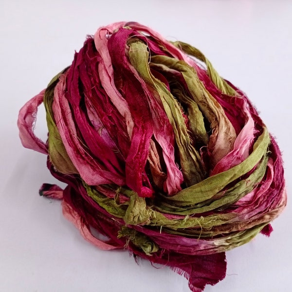 Nastro di seta Sari filato super voluminoso -Marron Pink - Nastri di seta Sari - Strisce di seta - Ottimo per supporti misti, creazione di tappeti, gioielli / 25+ iarde
