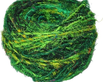 Recycelte Sari Seidenwolle: Handgesponnenes Garn, Ozeangrün (100 GMS)