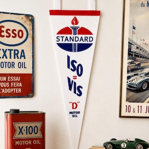Standard Motor Oil Vintage felt Pennant Flag | Garage sign | Explorer wall art print | USA Classic car Banner | Man Cave Gift | Travel Art