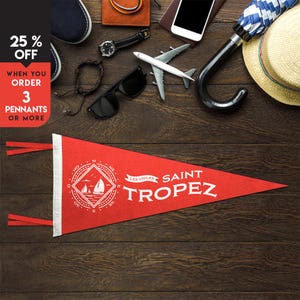 Fanion en feutre Saint Tropez France | Fanion en feutre côtier | Bannière drapeau | Style rétro vintage | Bannière murale | Décoration murale | Cadeau de voyage