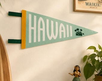 Hawaii Island Vintage Felt Pennant Flag | Beach decor | Nautical sign | Ocean Wall Decor | Surf Camp Banner | Outdoor Gift | Travel Art