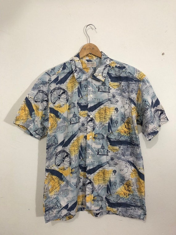 Full Print Map Motive Shirt