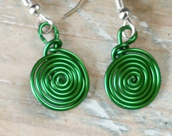Green spiral earrings, aluminium wire drop earrings, hypo allergenic sensitive earrings, handcrafted light celtic style earrings for women,