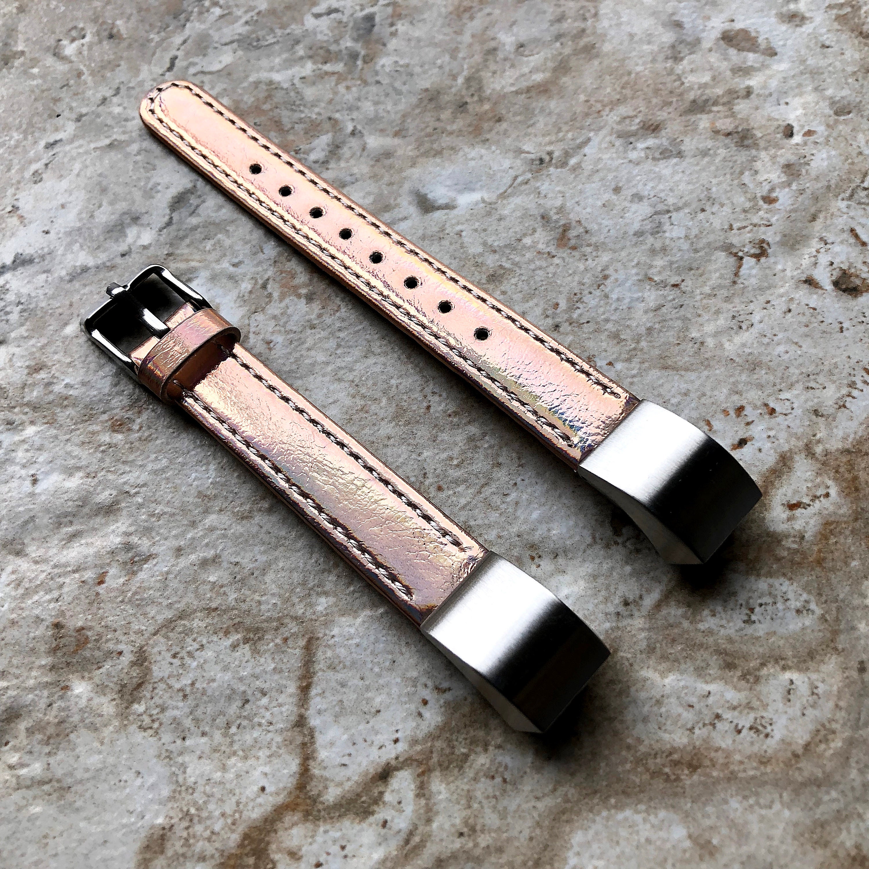 Fitbit Alta/Alta HR Soft Genuine Leather Replacement Band with Metal Connectors 