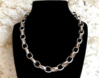 10mm Width Silver Shiny Color Stainless Steel Chains Necklace Ellipse Links Customisable Size Unisex Jewelry Tarnish Resistant Very Strong