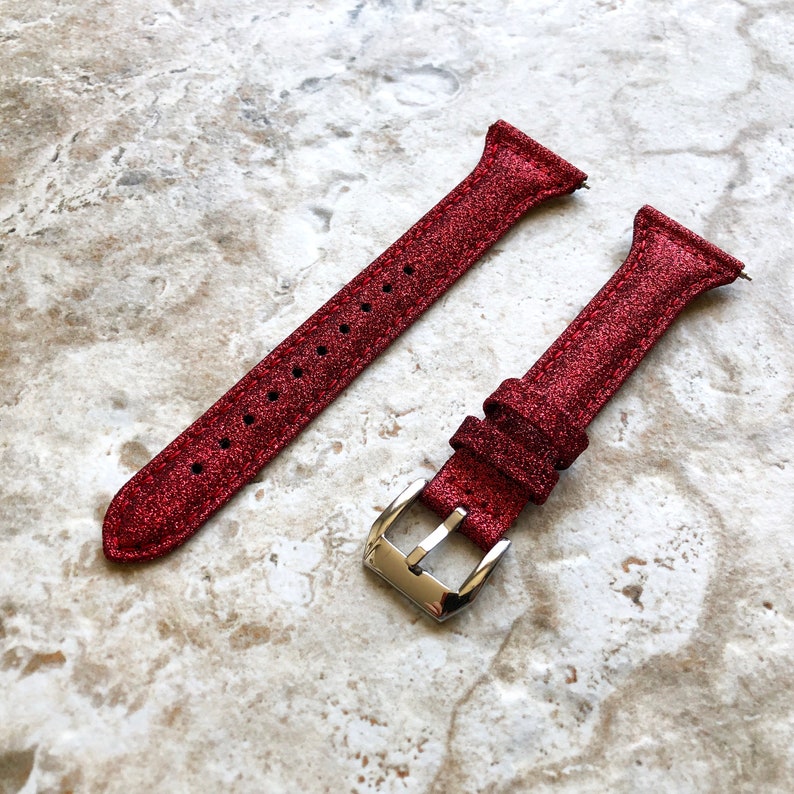 fitbit versa ruby red band