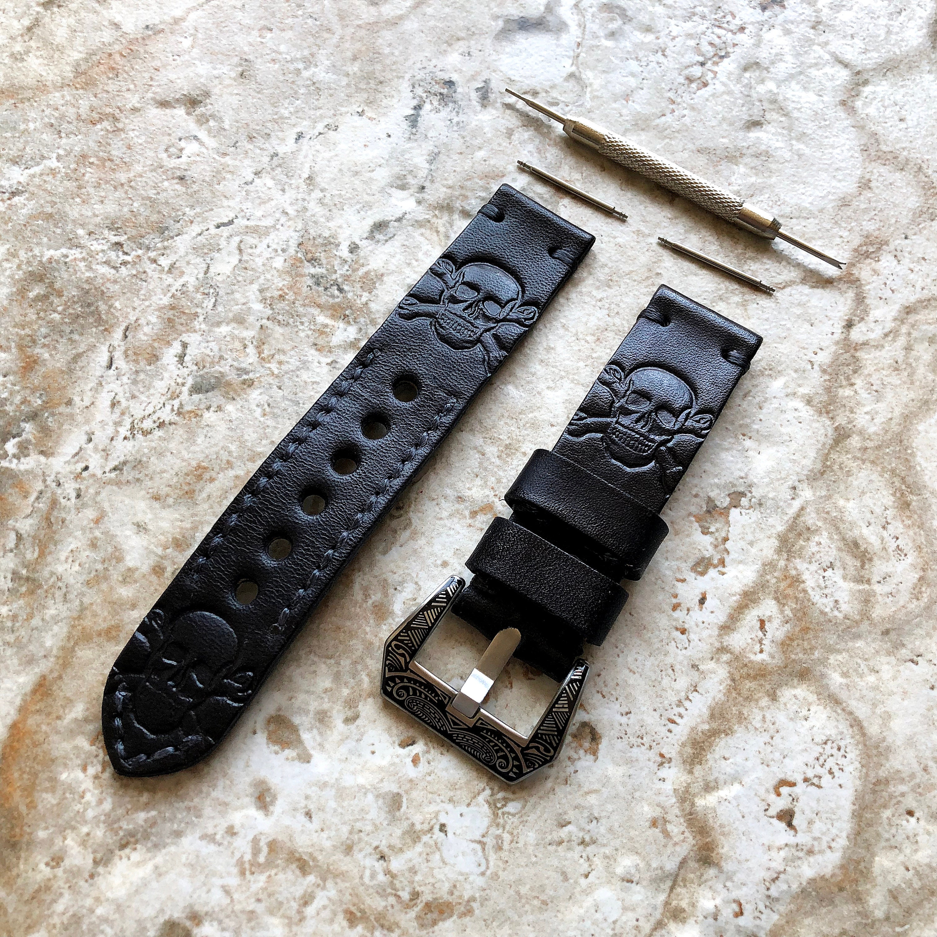 Garmin White Soft Leather Band for Forerunner 255 Venu 2 Darth Vader