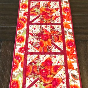 Fall Leaves Table Runner Pattern PDF Version, CCQ078, Autumn Leaves Table Runner Pattern, Maple Leaf Runner Pattern