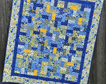 Cobblestone Charm Quilt Pattern PDF Version, Cuddle Cat Quiltworks CCQ060, Charm Pack Quilt Pattern, Easy Patchwork Quilt Pattern