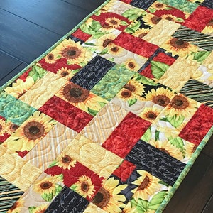 Sunflower Patchwork Table Runner, Floral Patchwork Table Runner, Yellow Green Red Sunflower Runner, Sunflower Table Decor 16&quot; X 40&quot;