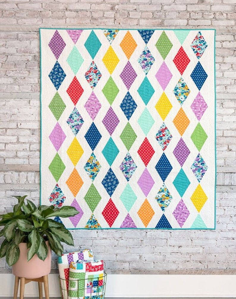 Cascade Quilt Pattern - Cluck Cluck Sew 170, Fat Quarter